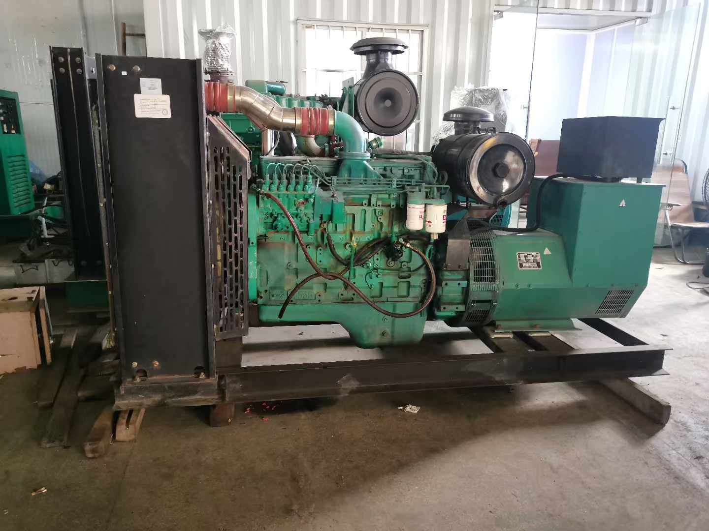 日喀则发电机租赁如何确定电缆的承载电流是否在安全范围内？