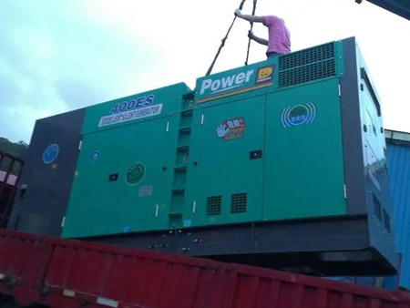 日喀则柴油发电机组转速不稳定时，如何对发动机进行维护？