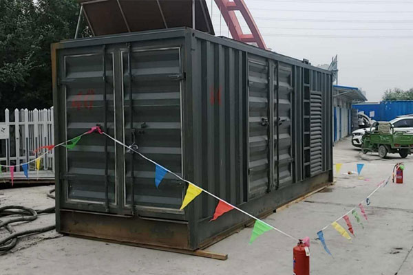 日喀则发电机租赁空气滤清器多久更换一次？