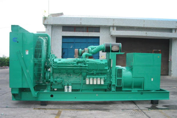 日喀则工厂发电机应急发电时如何更准确地检查发电机状态？